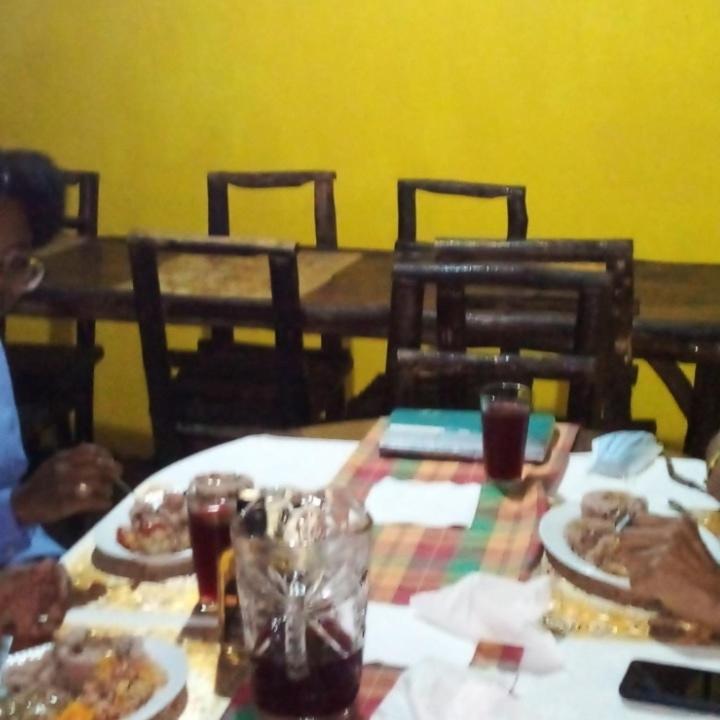 Nine Miles Cultural Hangouts And Tours Stepney Esterno foto