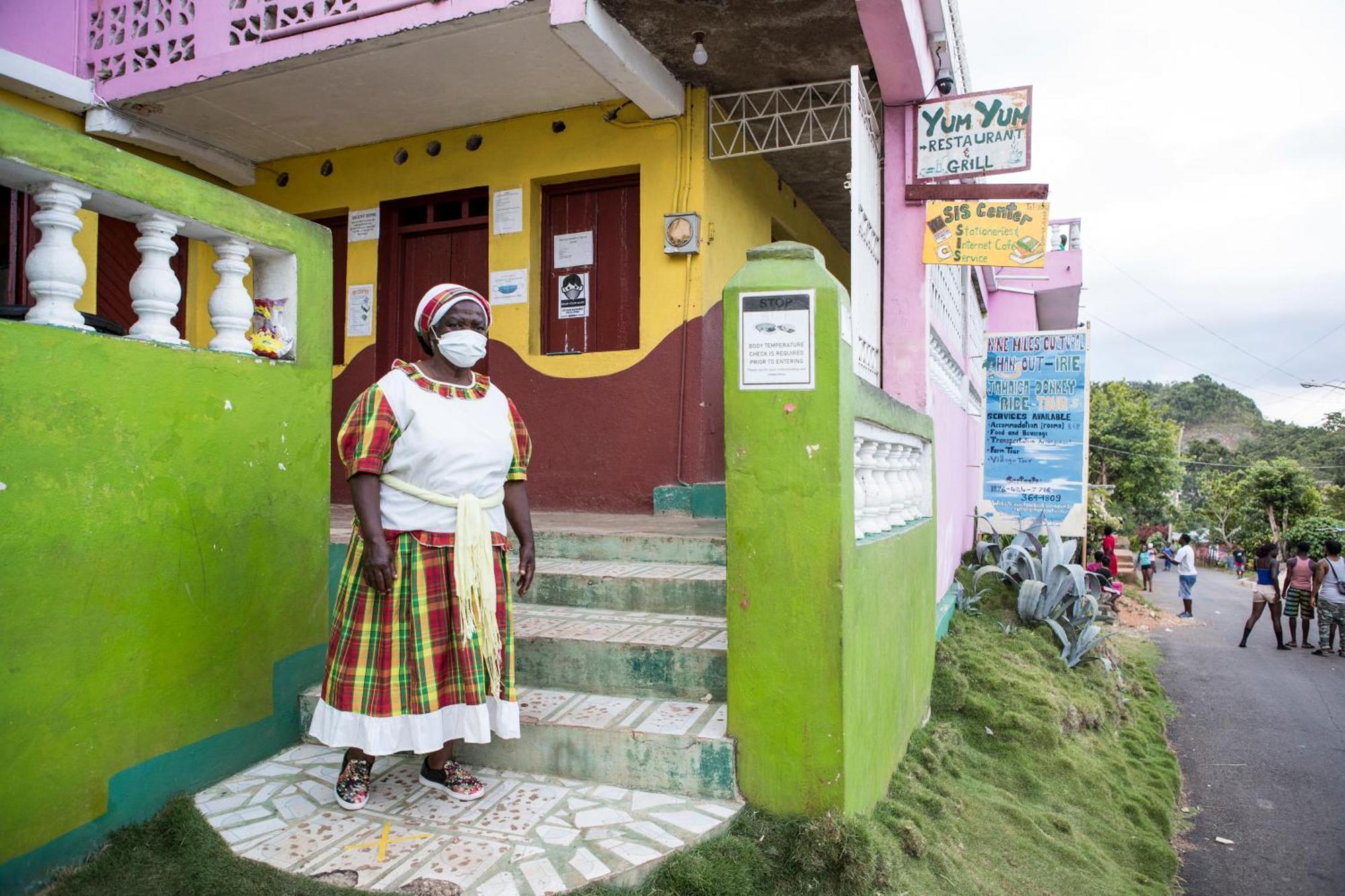 Nine Miles Cultural Hangouts And Tours Stepney Esterno foto