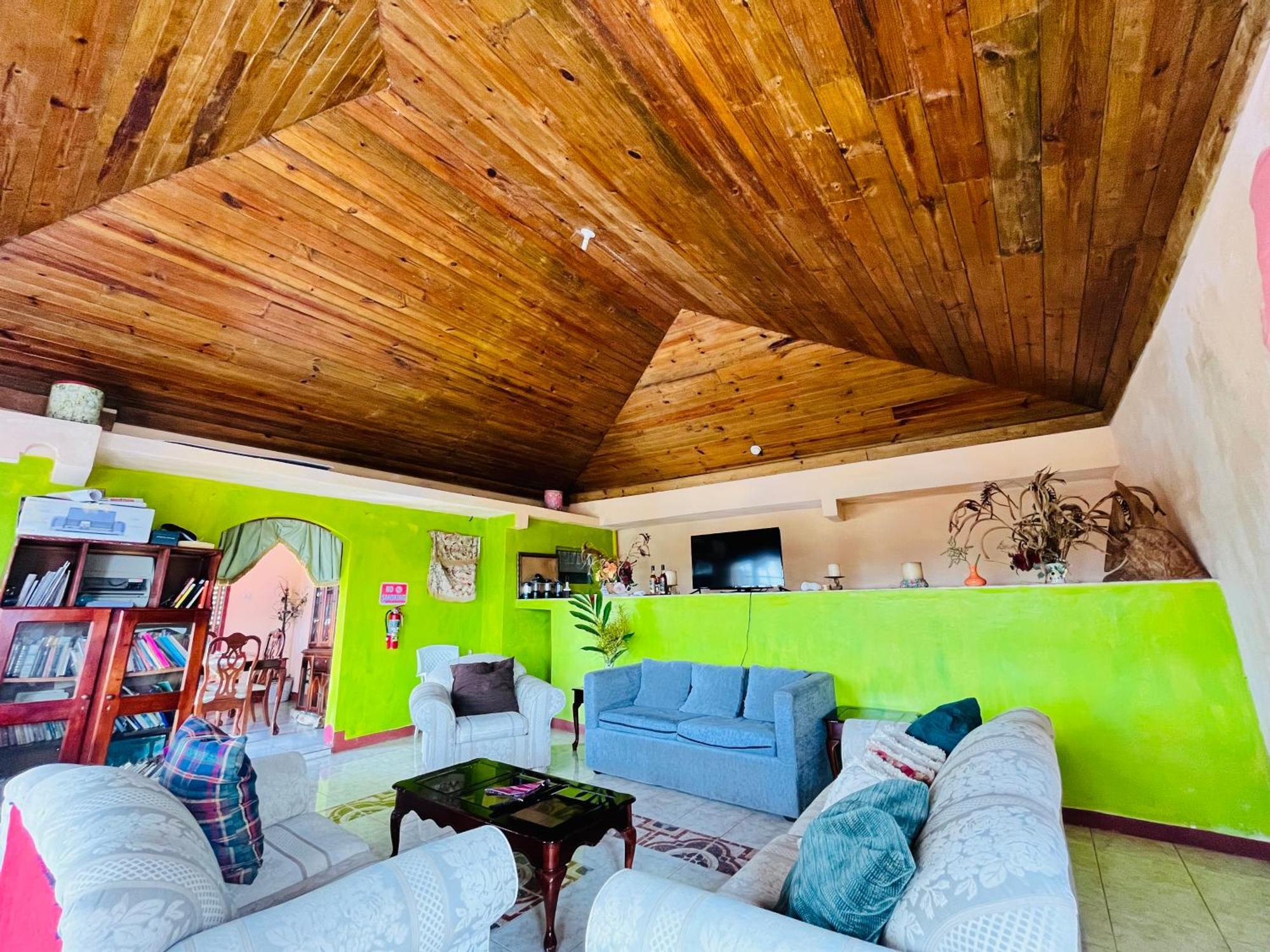 Nine Miles Cultural Hangouts And Tours Stepney Esterno foto