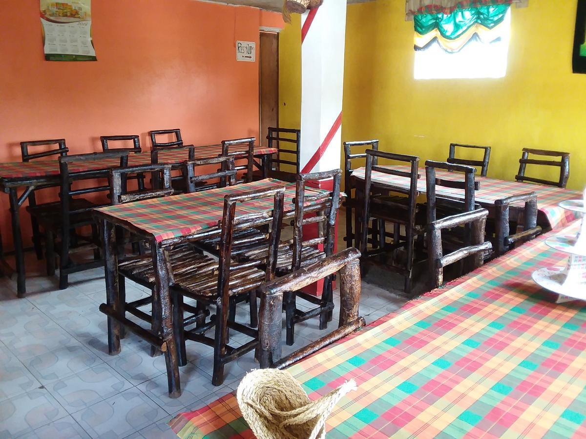 Nine Miles Cultural Hangouts And Tours Stepney Esterno foto
